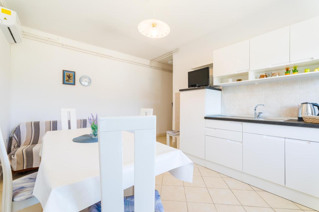 Apartment Kneze Račišće Εξωτερικό φωτογραφία
