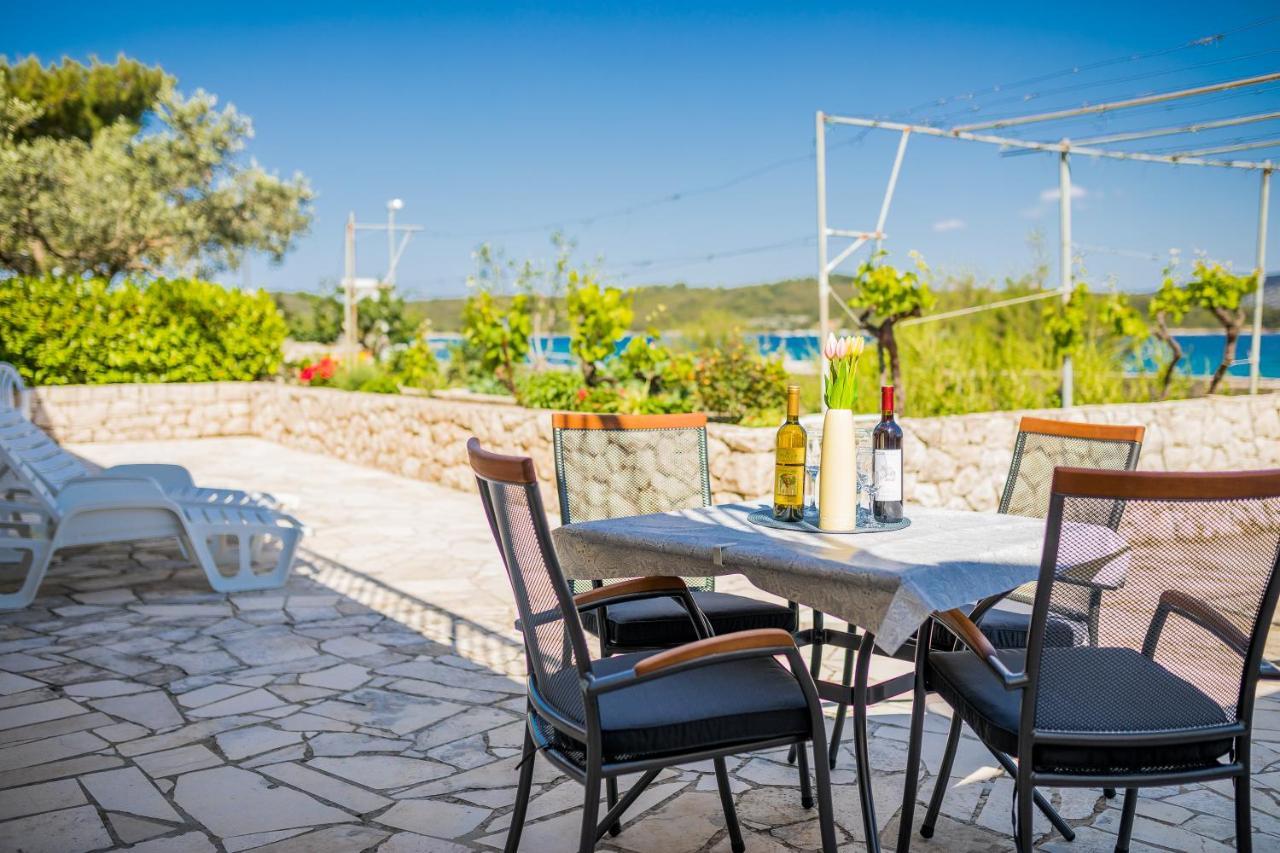 Apartment Kneze Račišće Εξωτερικό φωτογραφία
